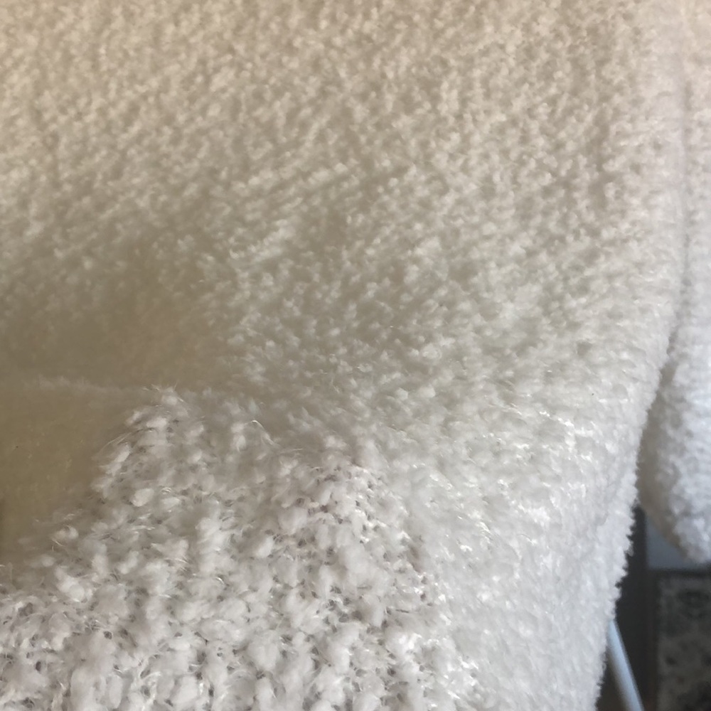 NWT Windsor Fluffy Plush White Sweater For Women-Warm and Magical Look I M - Picture 8 of 15